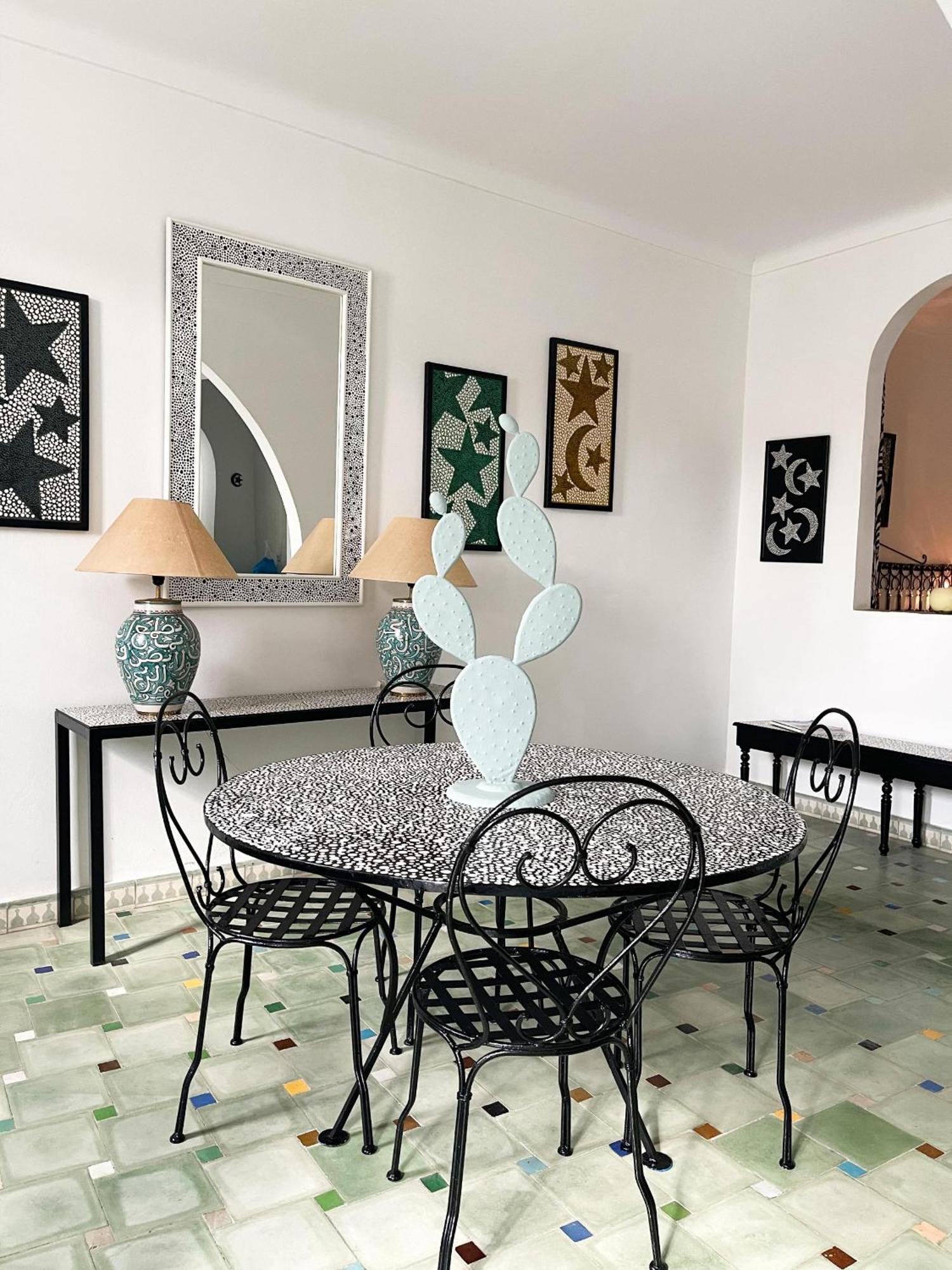 Black Cactus Marshan Medina Ferienhaus Tanger